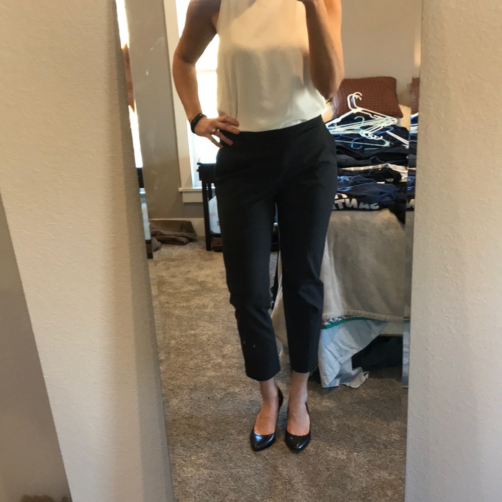 Ellen Tracy Crop Pants.